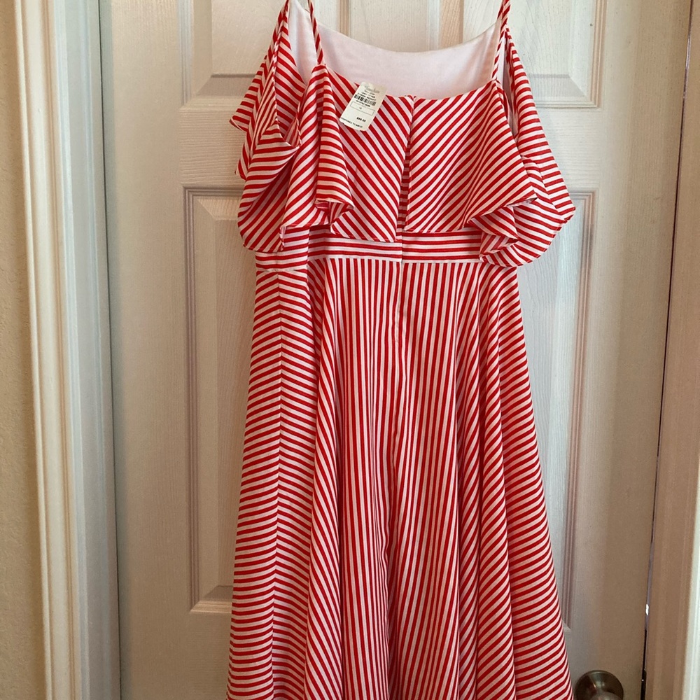 Dress - Picture 3 of 3